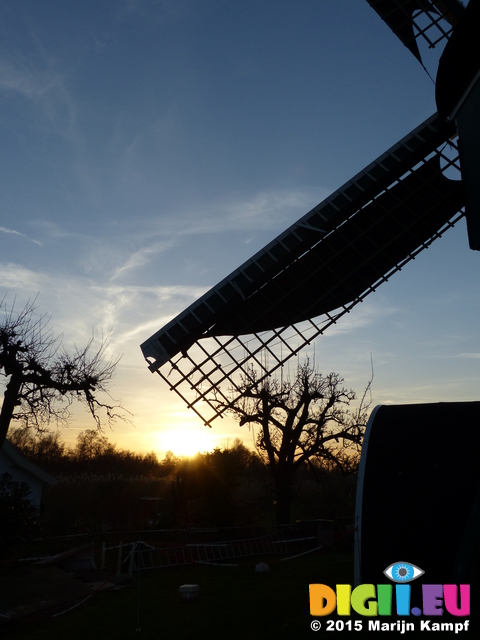 FZ024978 'De Trouwe Wachter' windmill at Tienhoven